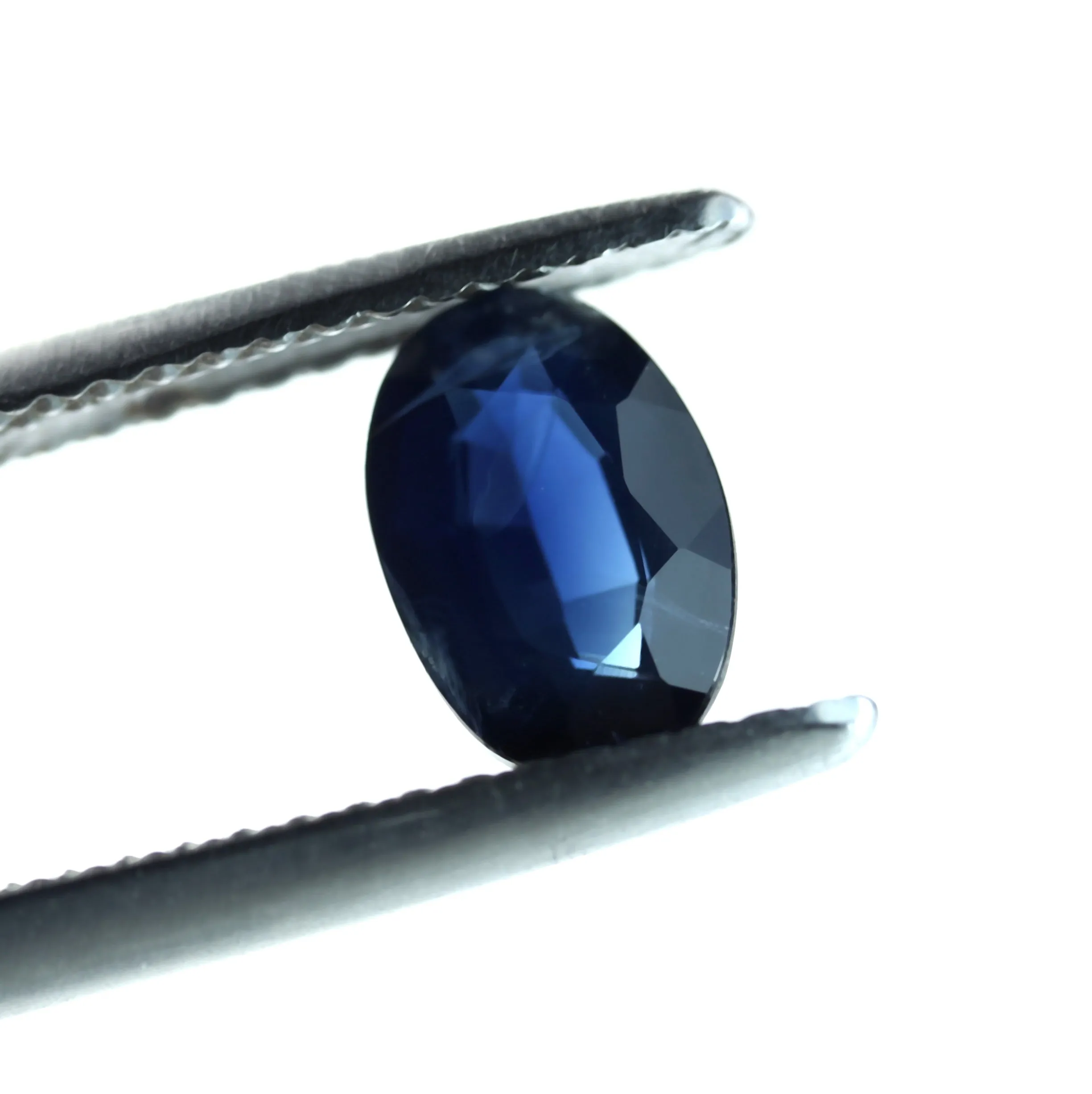 0.95ct Certified Natural Blue Sapphire