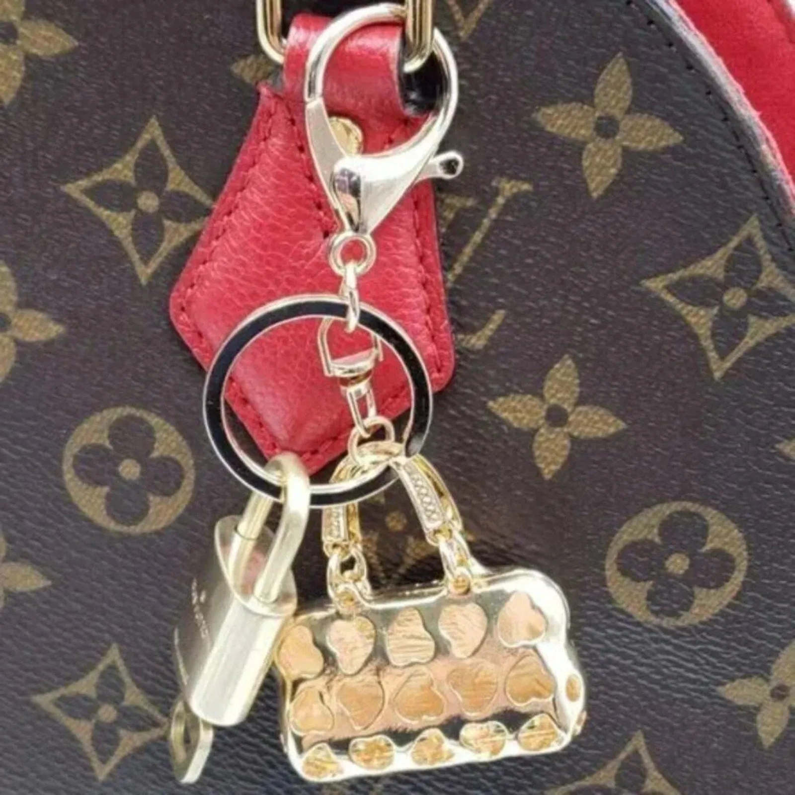 100% Auth Louis Vuitton Lock & Key with unbranded Bagcharm, Keycharm, Keychain