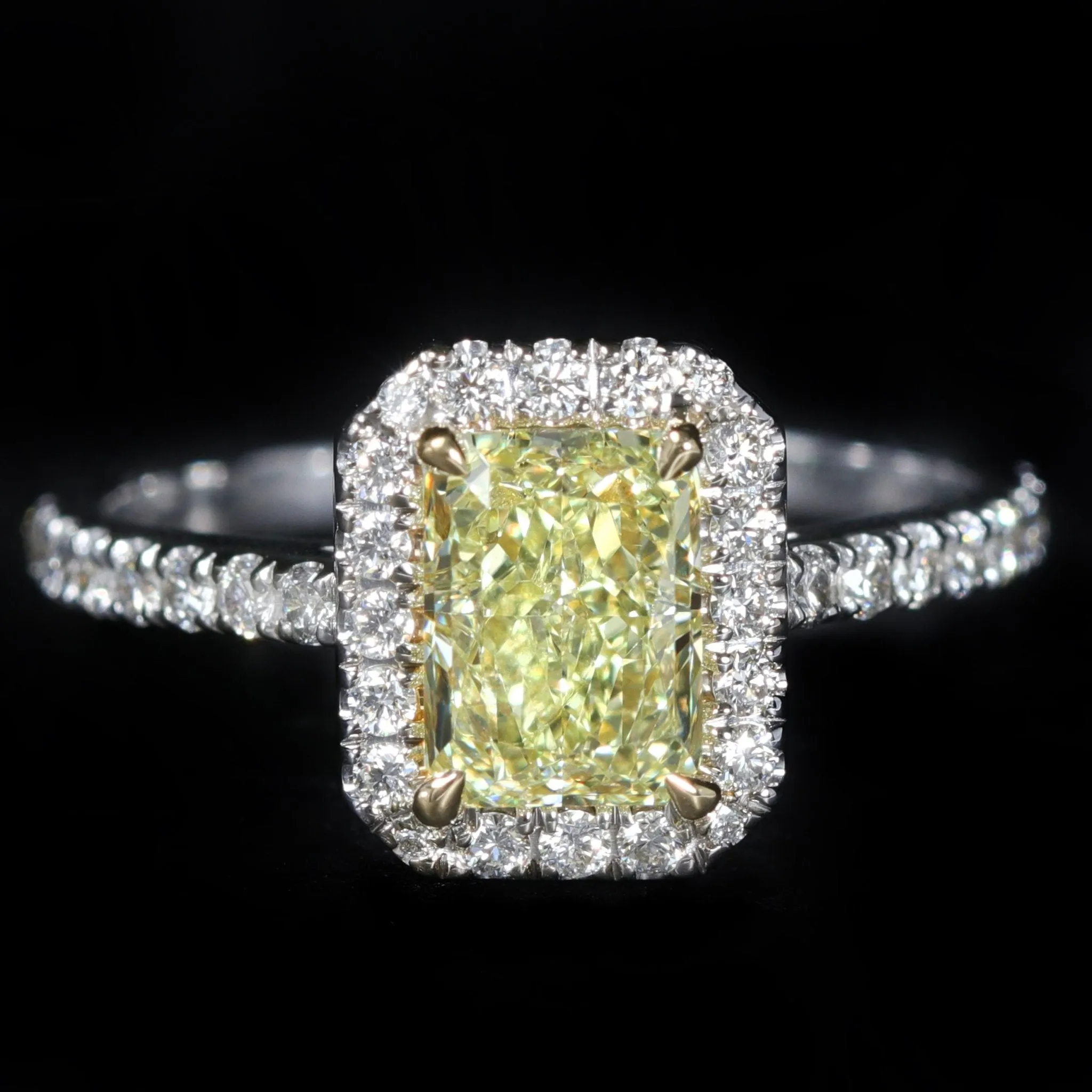 14K White Gold GIA 1.50 Carat Radiant Cut Diamond Engagement Ring