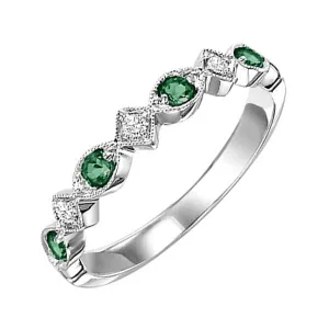 14KT White Gold & Diamond Sparkle Fashion Ring   - 1/10 ctw