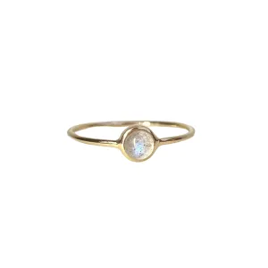 14kt yellow gold labradorite ring