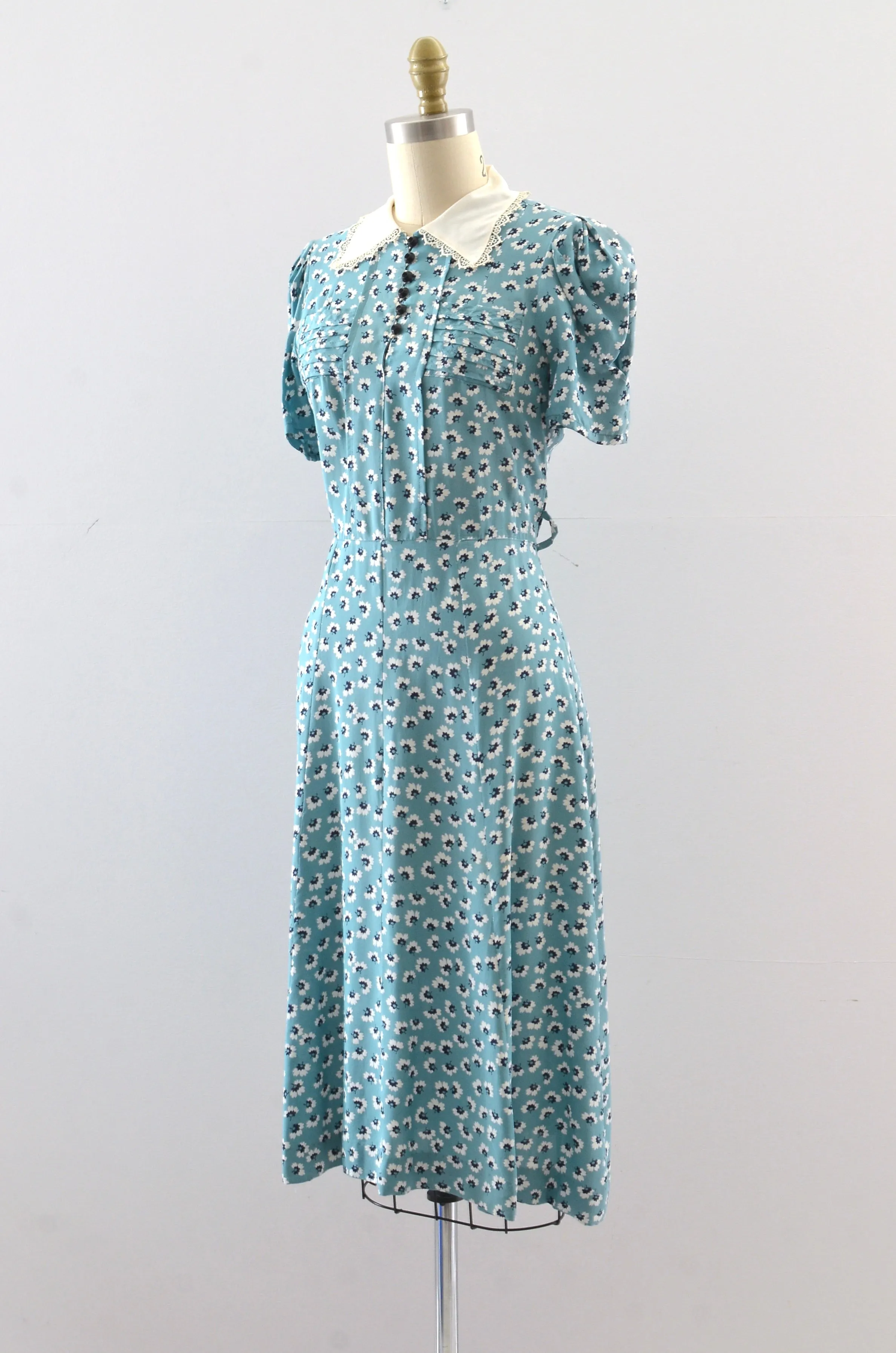 1940's Blue Floral Dress