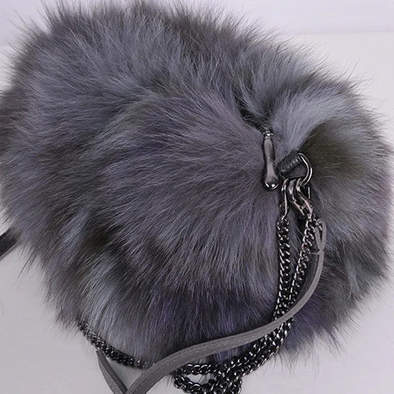 2022 Women's Luxury Fox Fur Handbags Female Soft Warm Fur Shoulder Bag Fluffy Crossbody Bags 8807