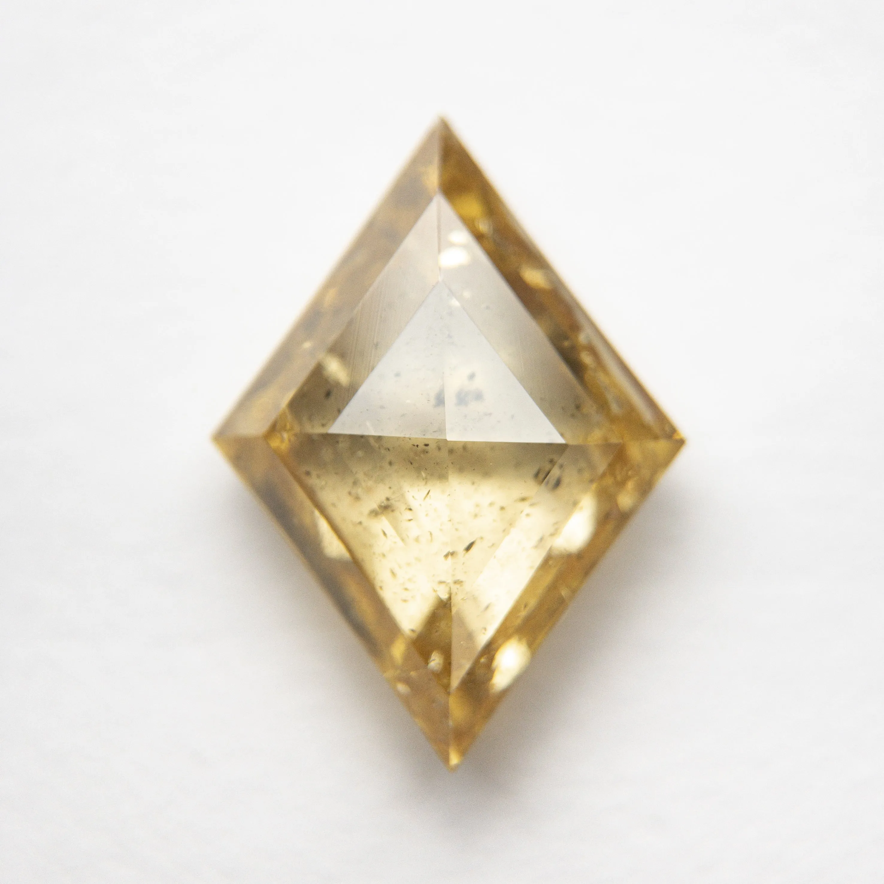 2.67ct 12.63x9.33x3.92mm Apricot (Fancy Orange-Yellow) Lozenge Rosecut 18857-01