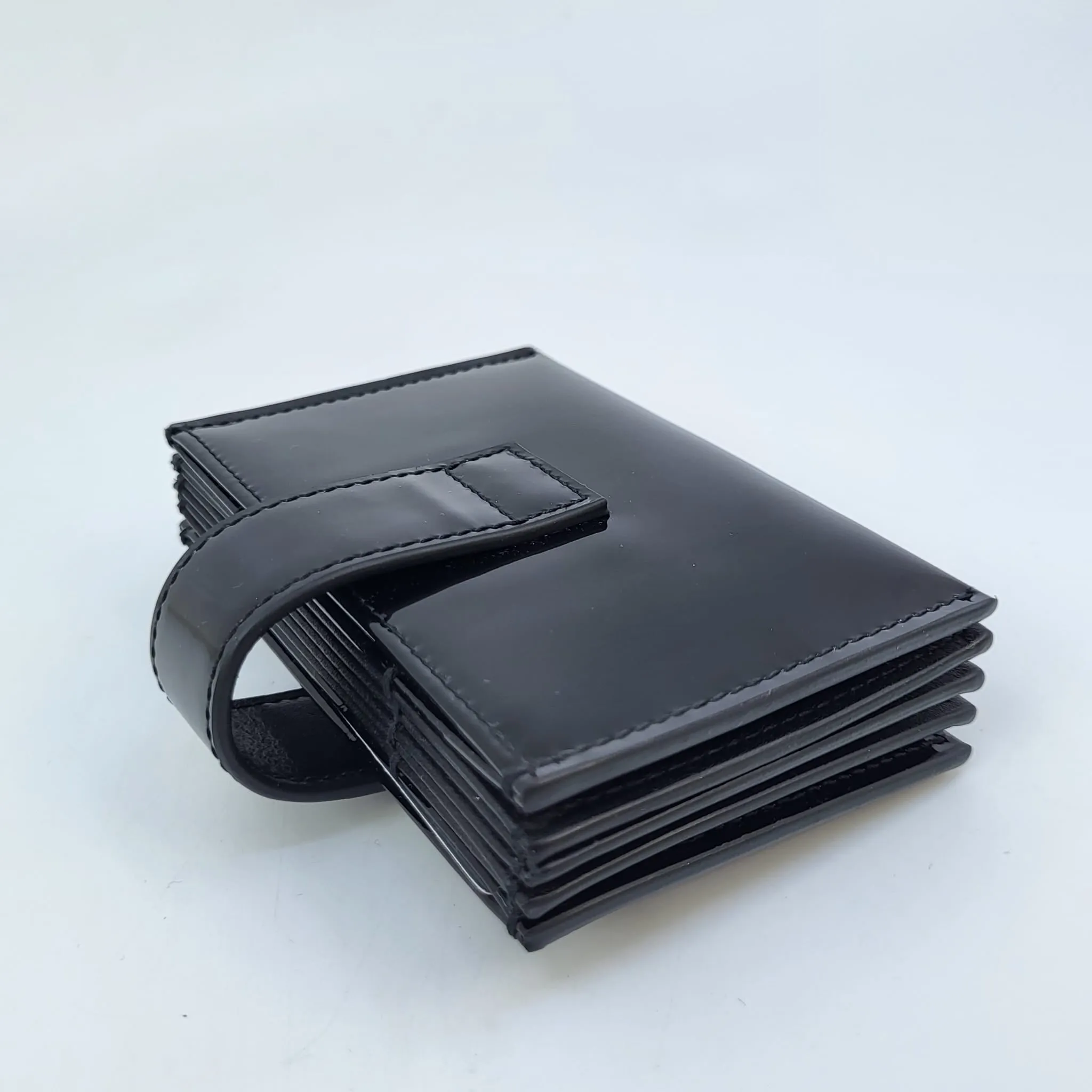 30 Montaigne Patent Leather Card Holder