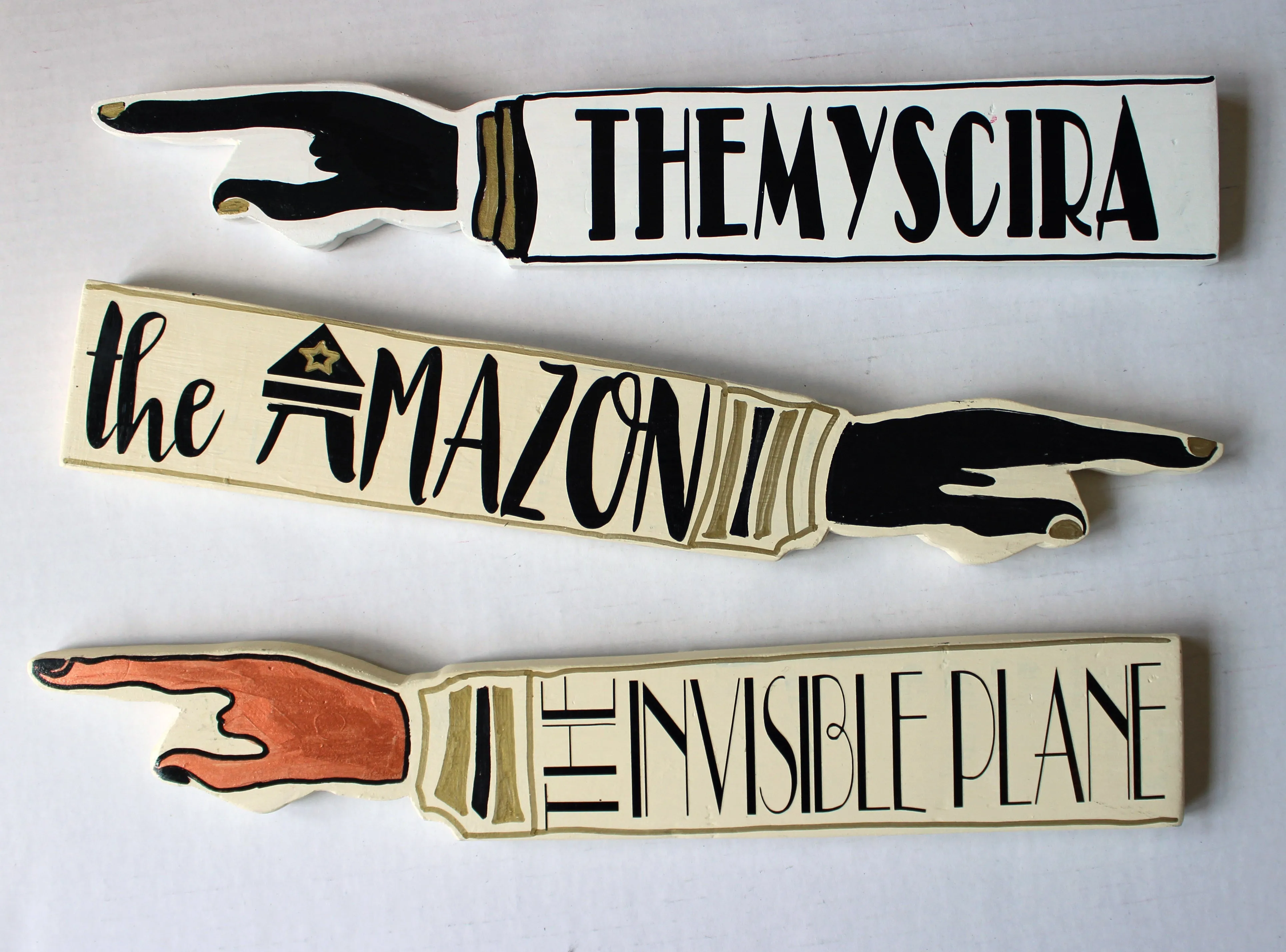 Amazon Wonder Collection - wooden pointy finger signs
