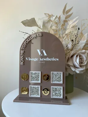 Arched 4 QR Code Sign   Logo