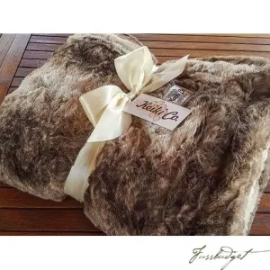 CAFE AU LAIT COUTURE THROW
