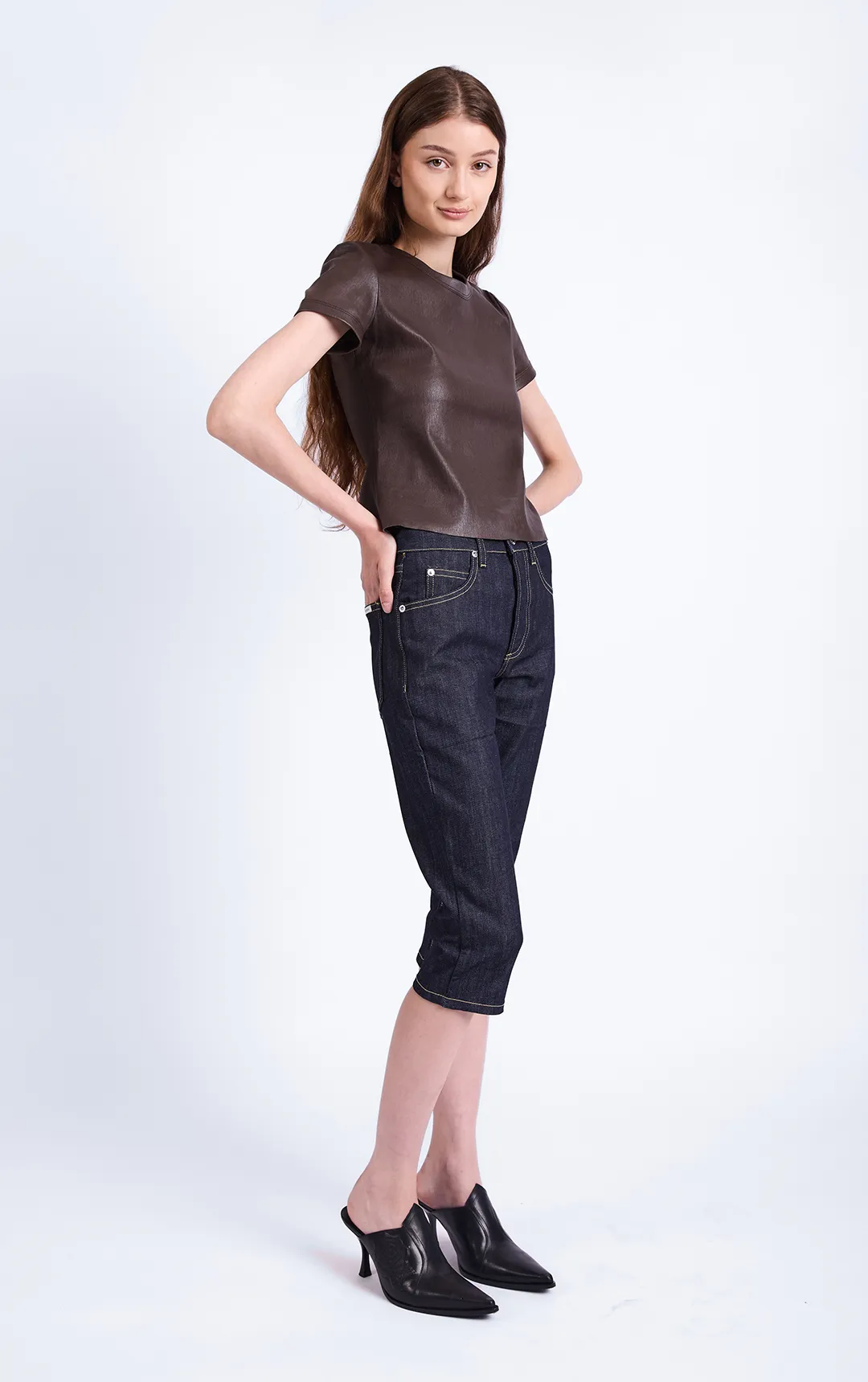 Carrie Capri in Raw