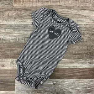 Carter's ONESIE basic