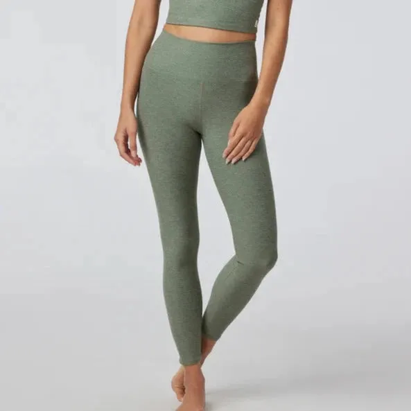 Clean Elevation Legging