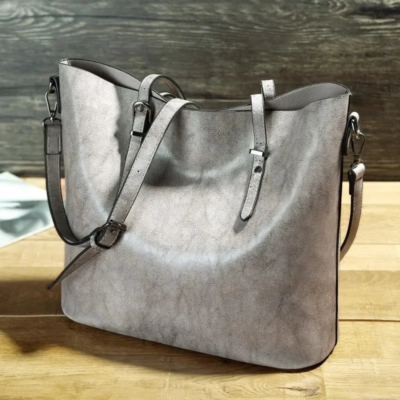 Cynthia’s Classic Shoulder Bag