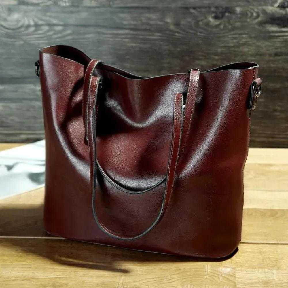 Cynthia’s Classic Shoulder Bag