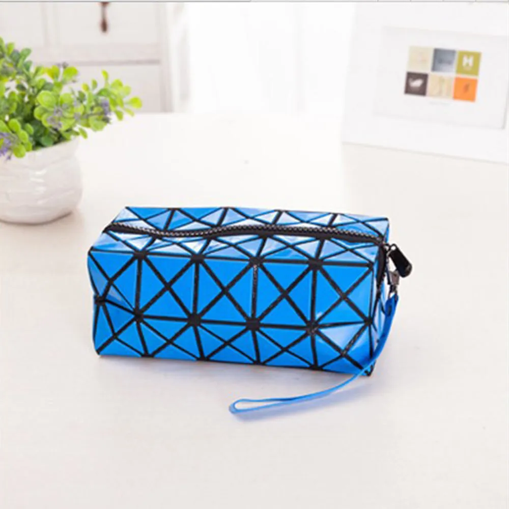 Diamond Design Cosmetic Travel Bag
