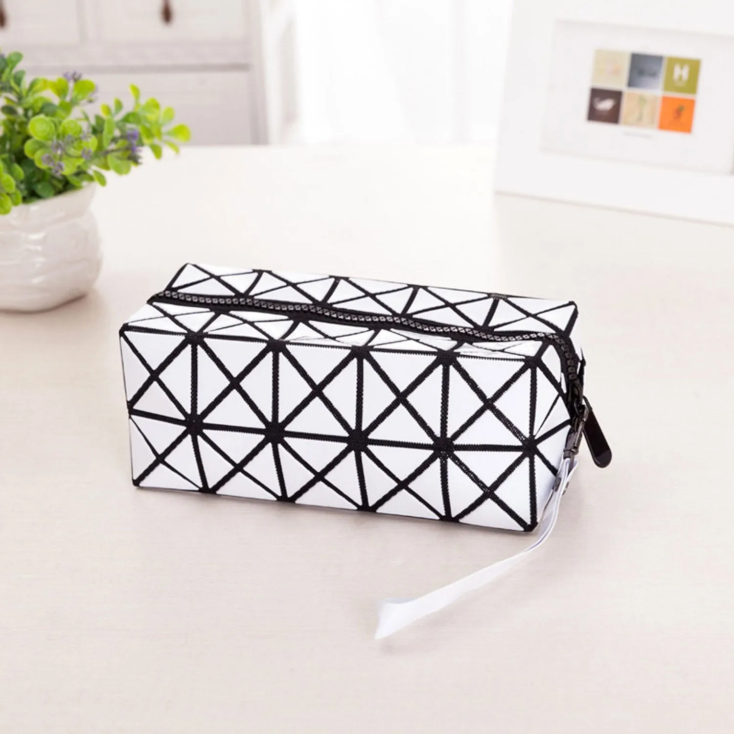 Diamond Design Cosmetic Travel Bag