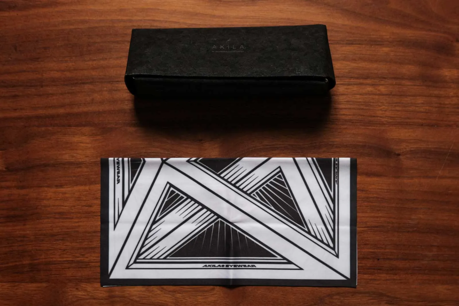 Edra - Black