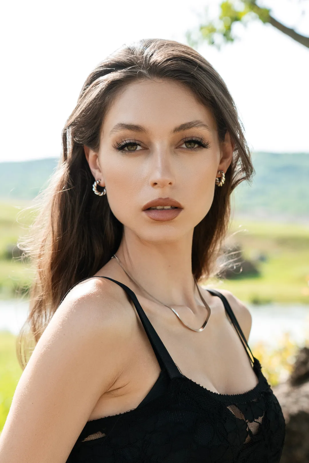 Evelyn Silver Croissant Hoops