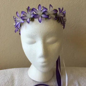 Extra Small Wreath - Purple w/ white pointy flowers  
