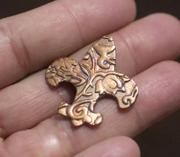 Fleur De Lis Charm 30mm x 27mm in Textured Patterns