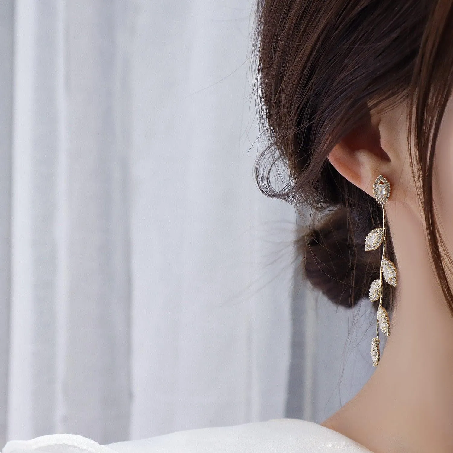 Floral Drop Earrings - Kiara