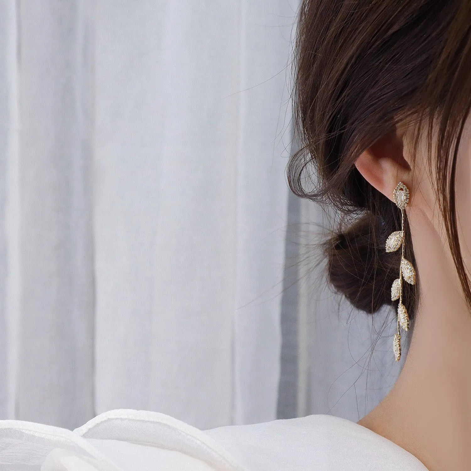Floral Drop Earrings - Kiara