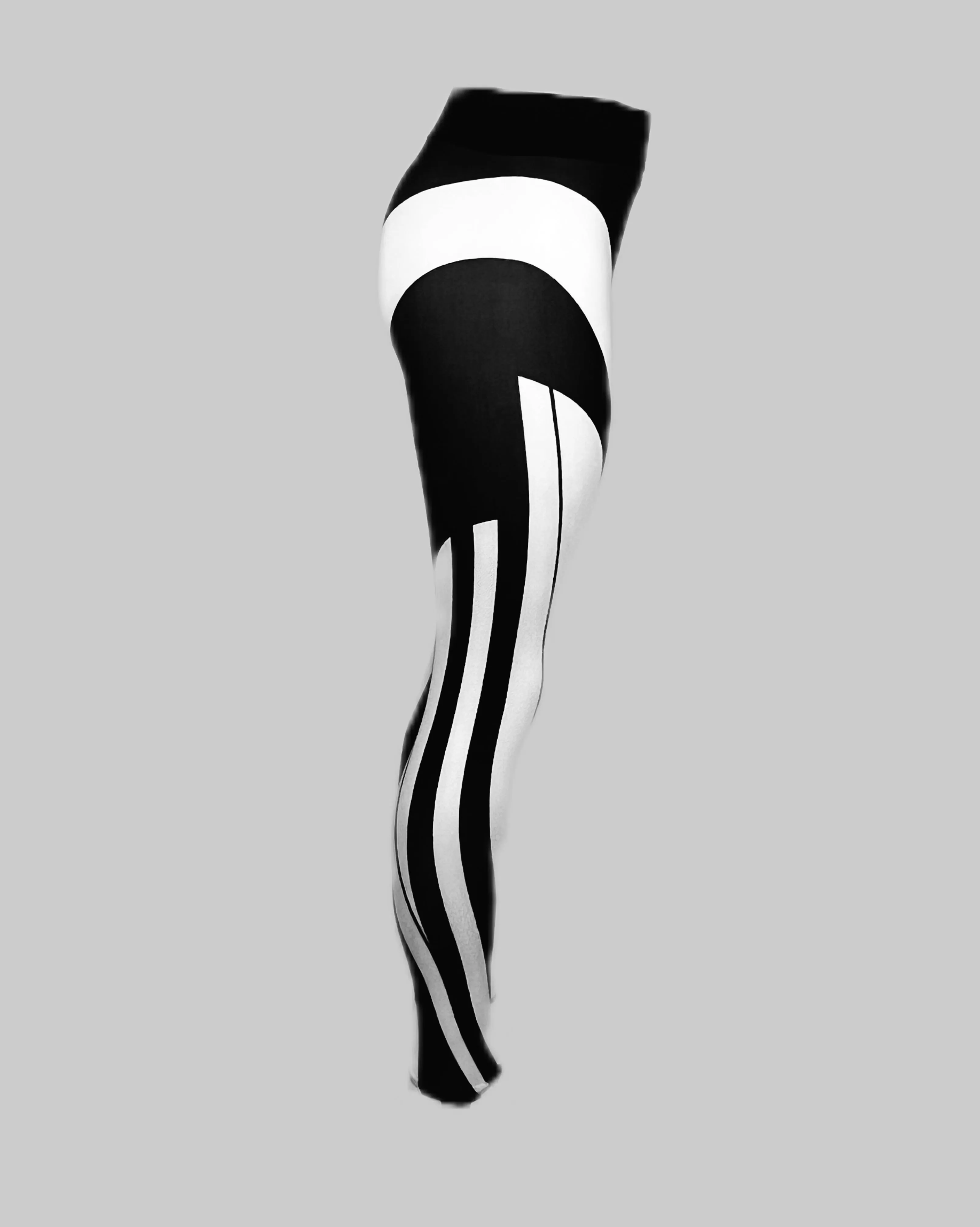 Get Em Girl Leggings - White/Black