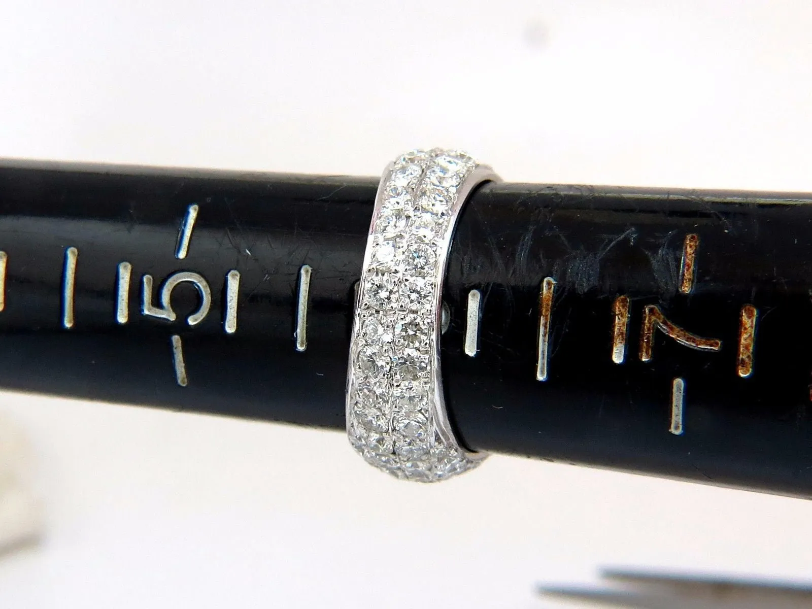 GIA Certified 3.08ct. Fancy light brown round cut diamond ring 14kt