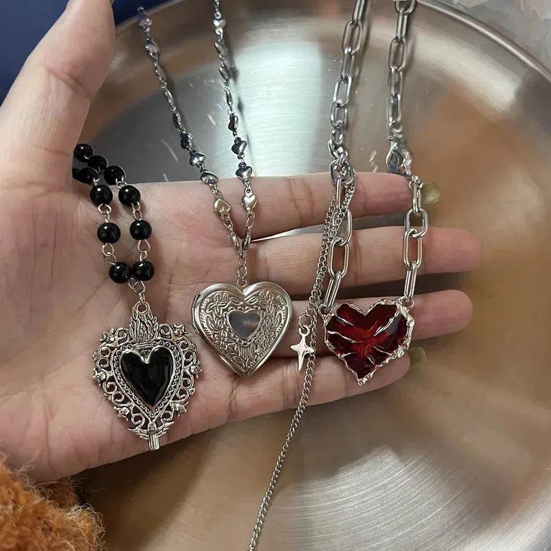 Gothic Red Peach Heart Pendant Necklace For Women Girls Sliver Ghost Claw Love Short Choker PunkClavicle Chain Gifts