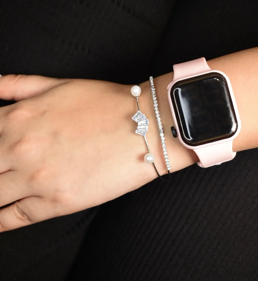 Hazel Studded Hand Cuff
