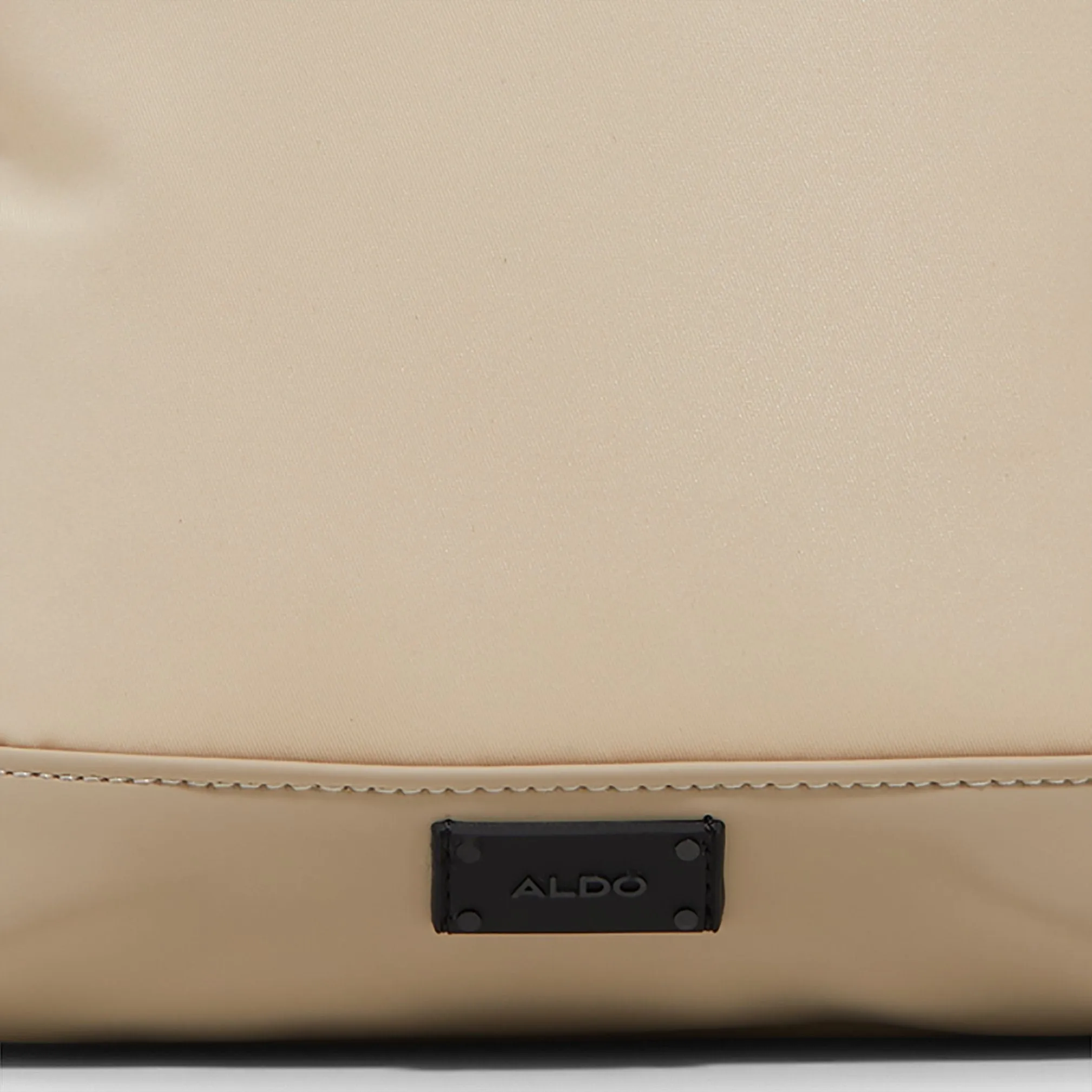 Heakith / Cross Body