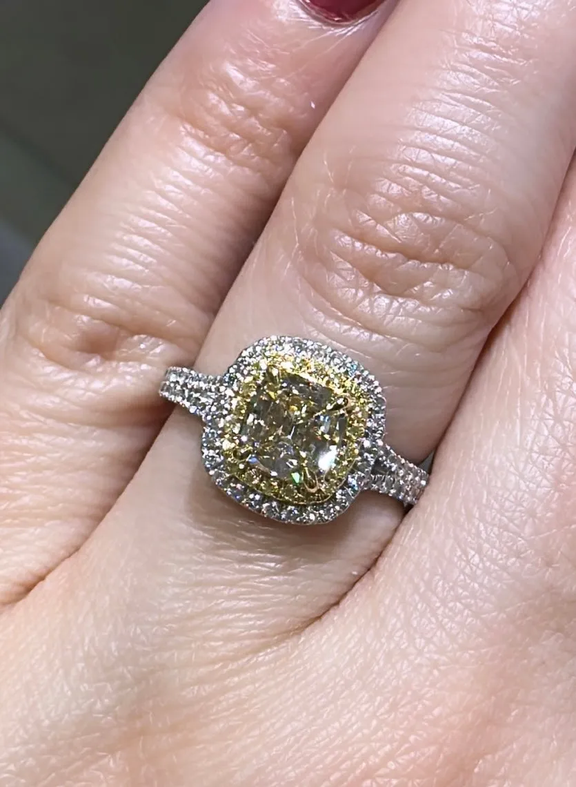 Henri Daussi 0.81cts Cushion Cut Diamond Engagement Ring