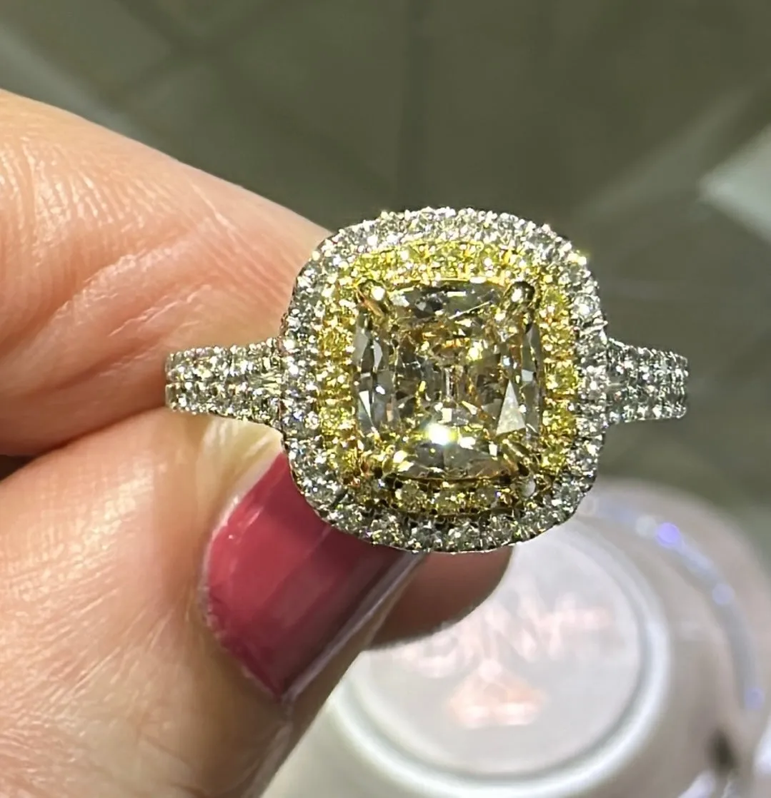 Henri Daussi 0.81cts Cushion Cut Diamond Engagement Ring