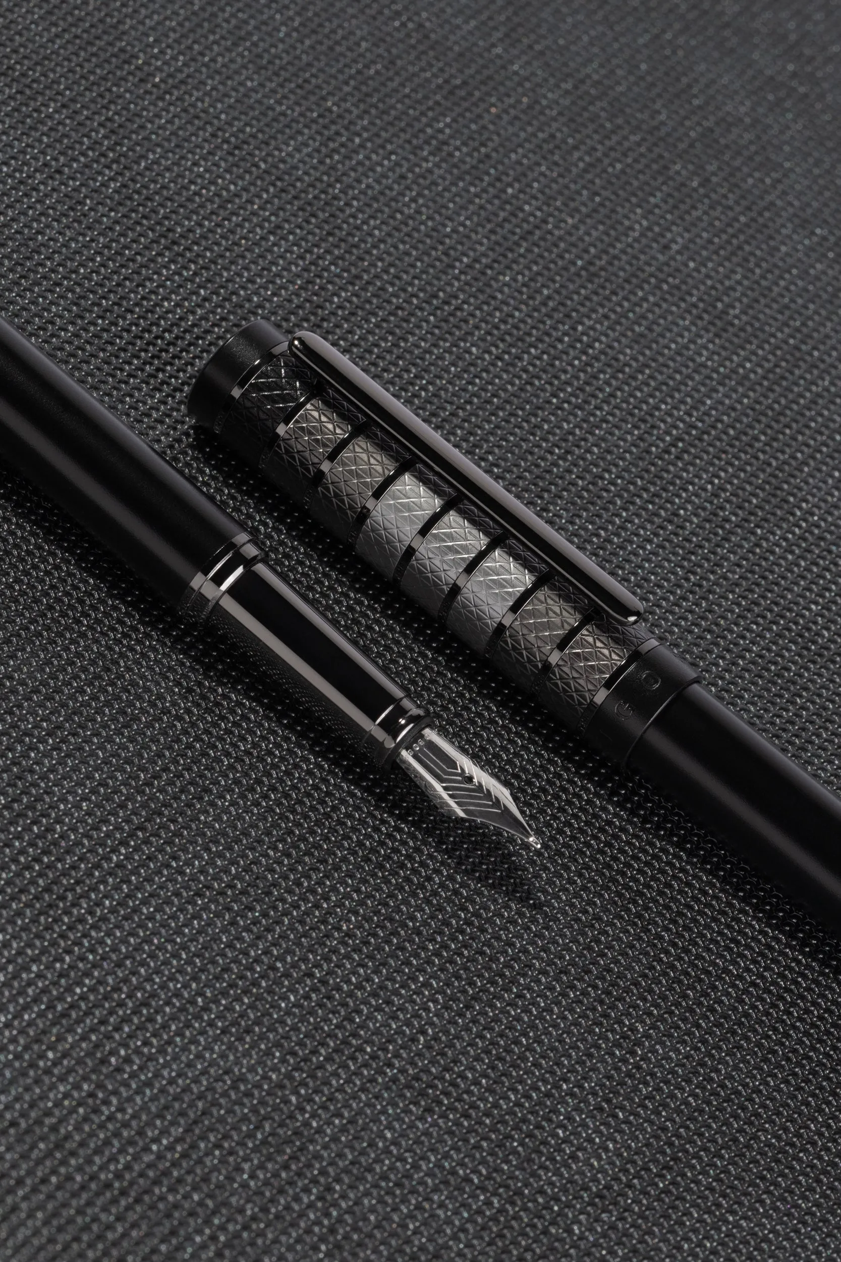 HUGO BOSS HSS1672A-Fountain pen Grade