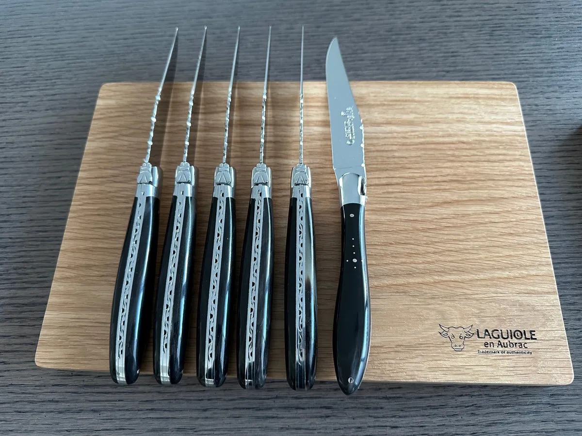 Laguiole en Aubrac Handcrafted Crocus 6-Piece Steak Knife Set With Buffalo Horn Handles