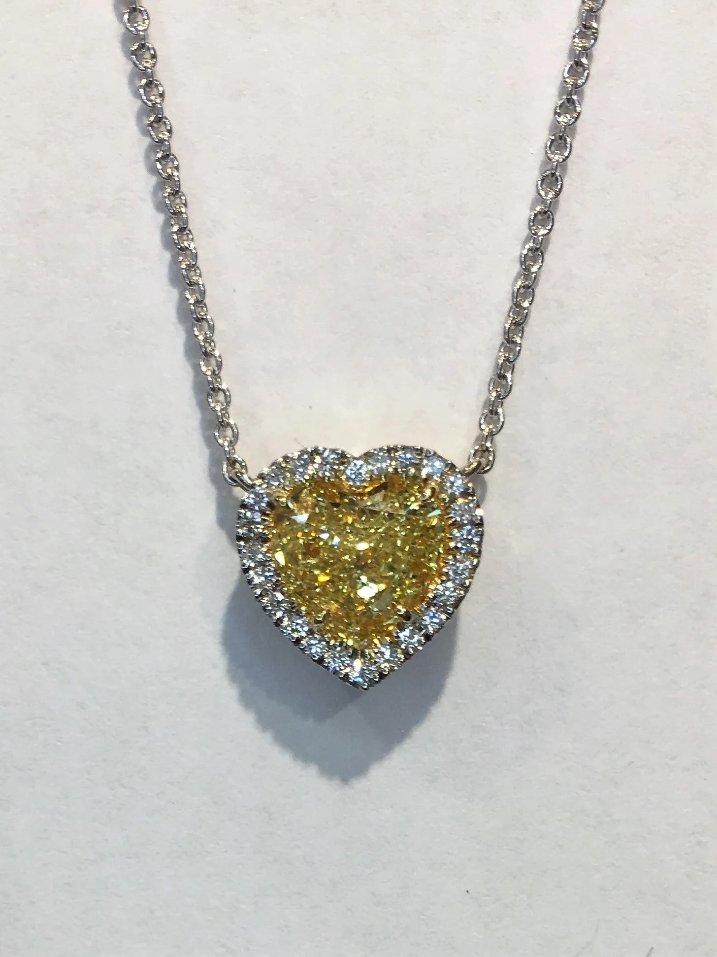 Le Joaillier Collection Fancy Yellow Diamond Necklace