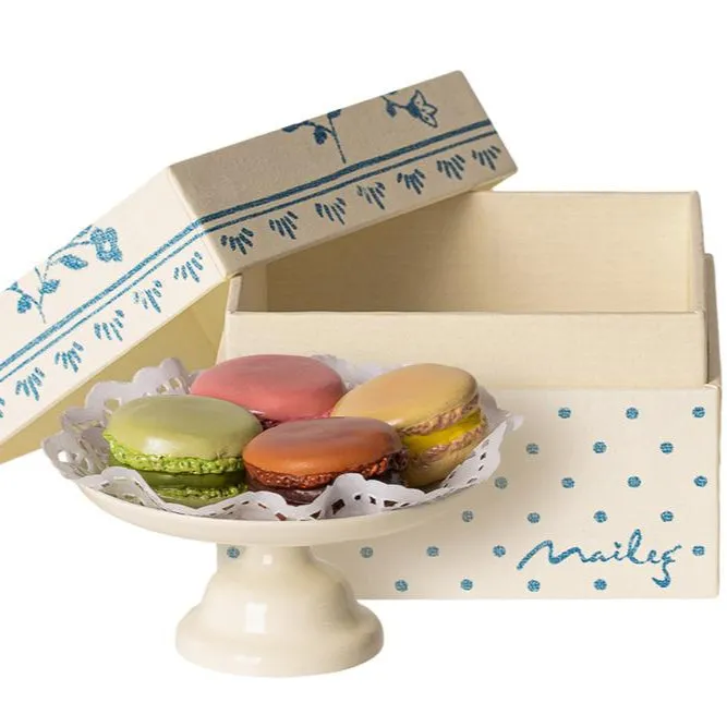 Macarons Et Chocolat Chaud
