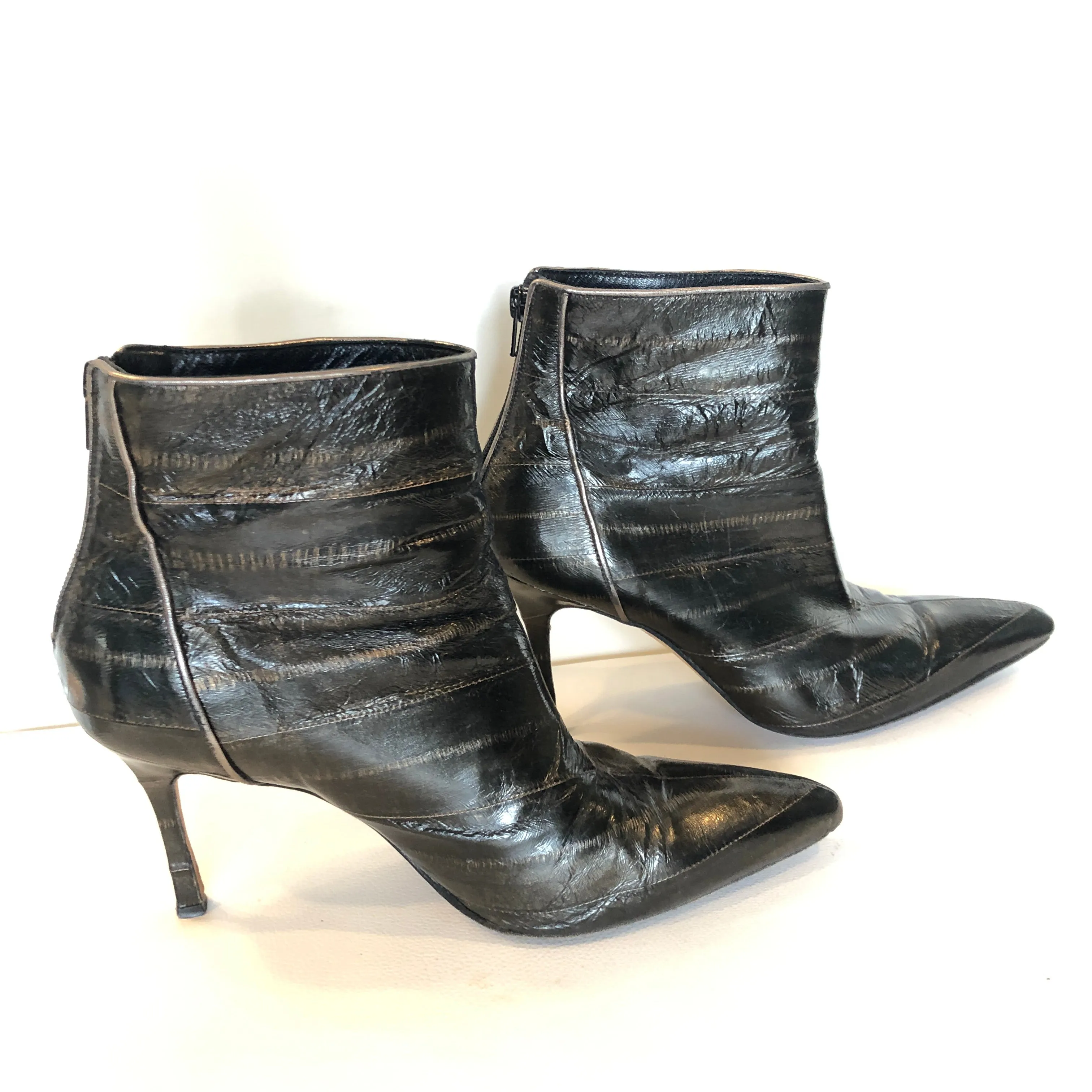 MANOLO BLAHNIK Eel Skin Ankle Boot Pointy Toe Size 40 (9)