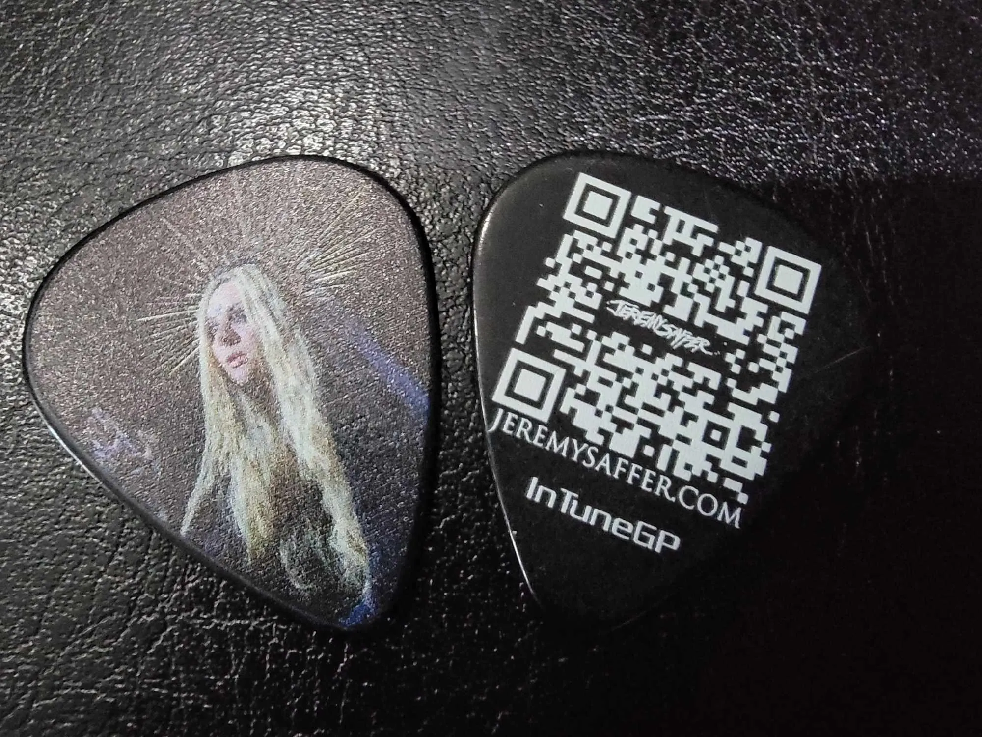 Maria Crown Business Card Guitar Pick