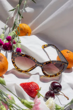 Narrow Oval Cat Eye Sunglasses