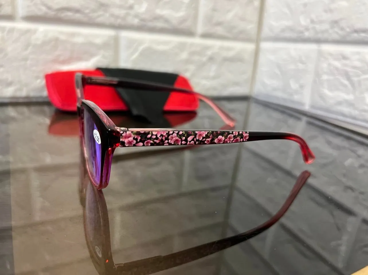 Ombre Fashion Blue Light Readers - Red/Floral Band -  2.50