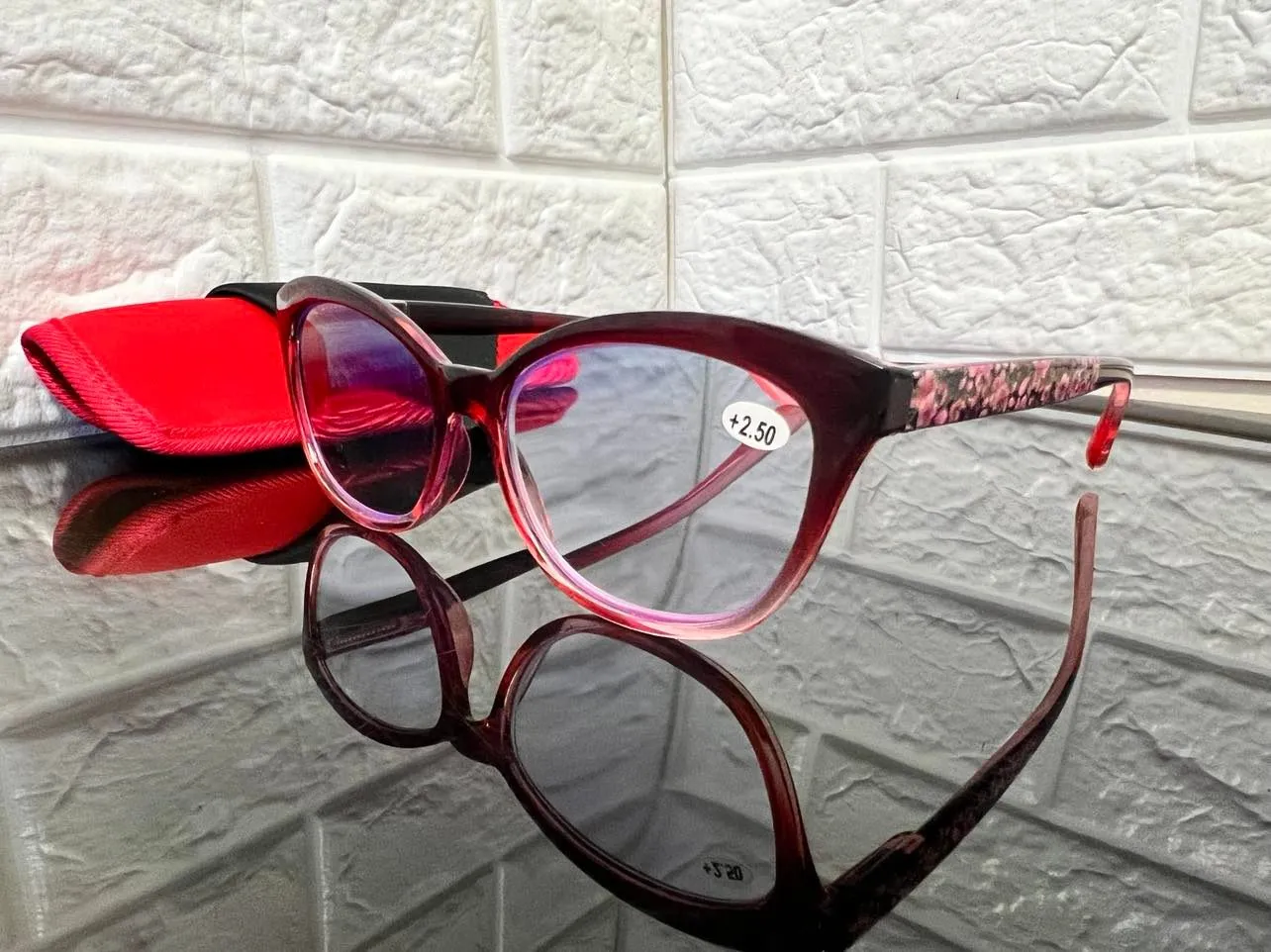 Ombre Fashion Blue Light Readers - Red/Floral Band -  2.50