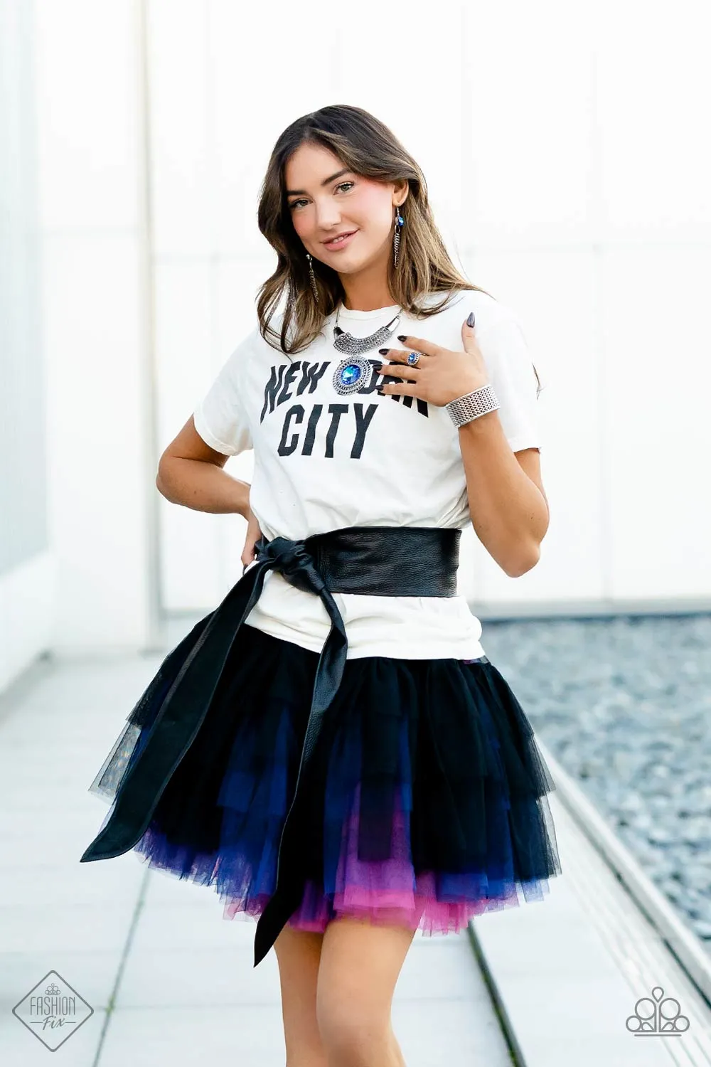 Paparazzi - Fashion Fix - Magnificent Musings - Excalibur Extravagance Blue -Complete Trend Blend