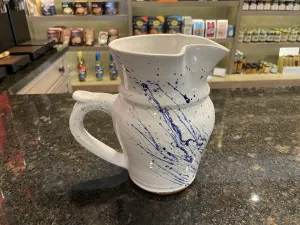 Pitcher Medium Delta Sky