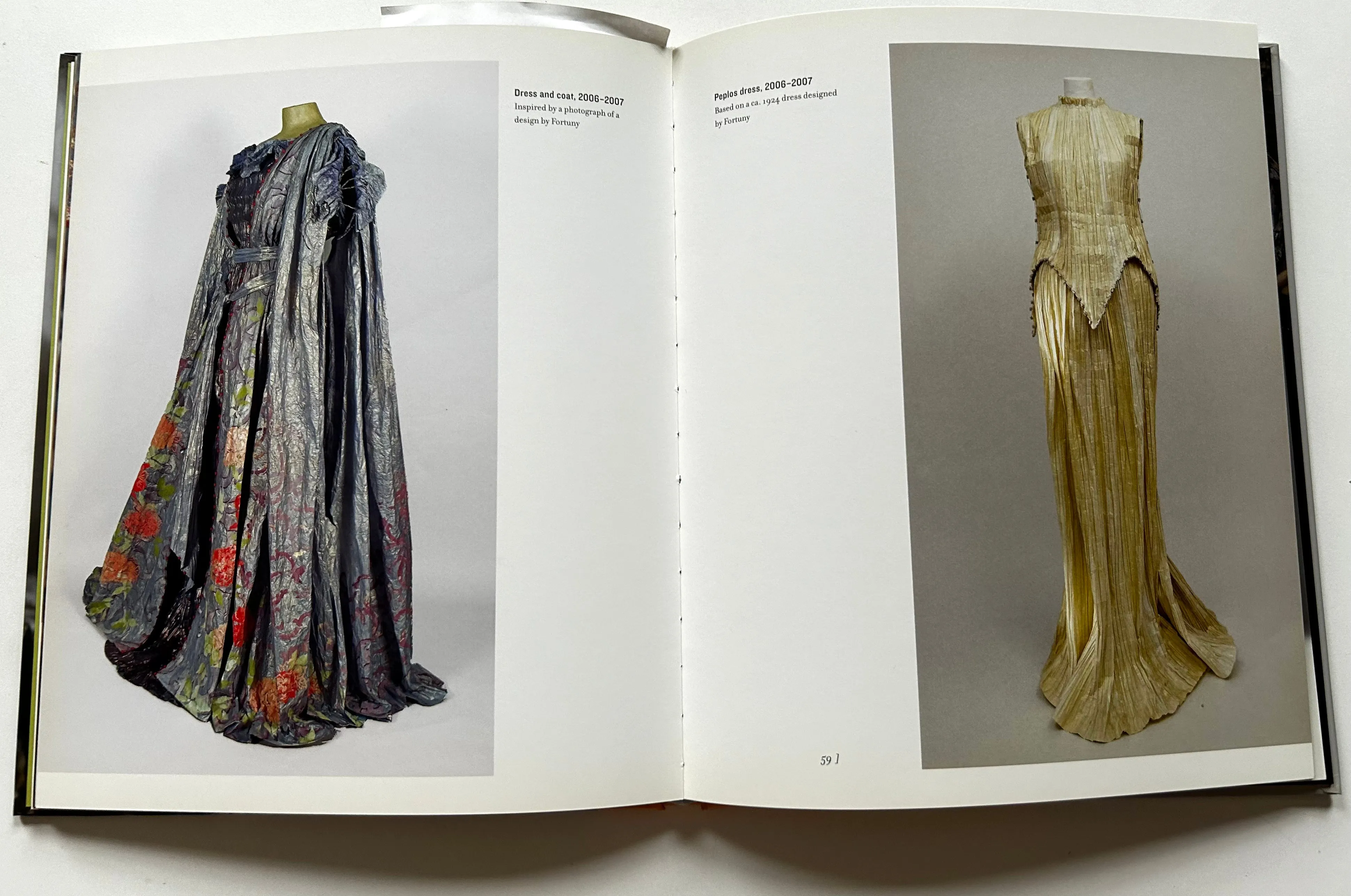 Pulp Fashion: the art of Isabelle de Borchgrave