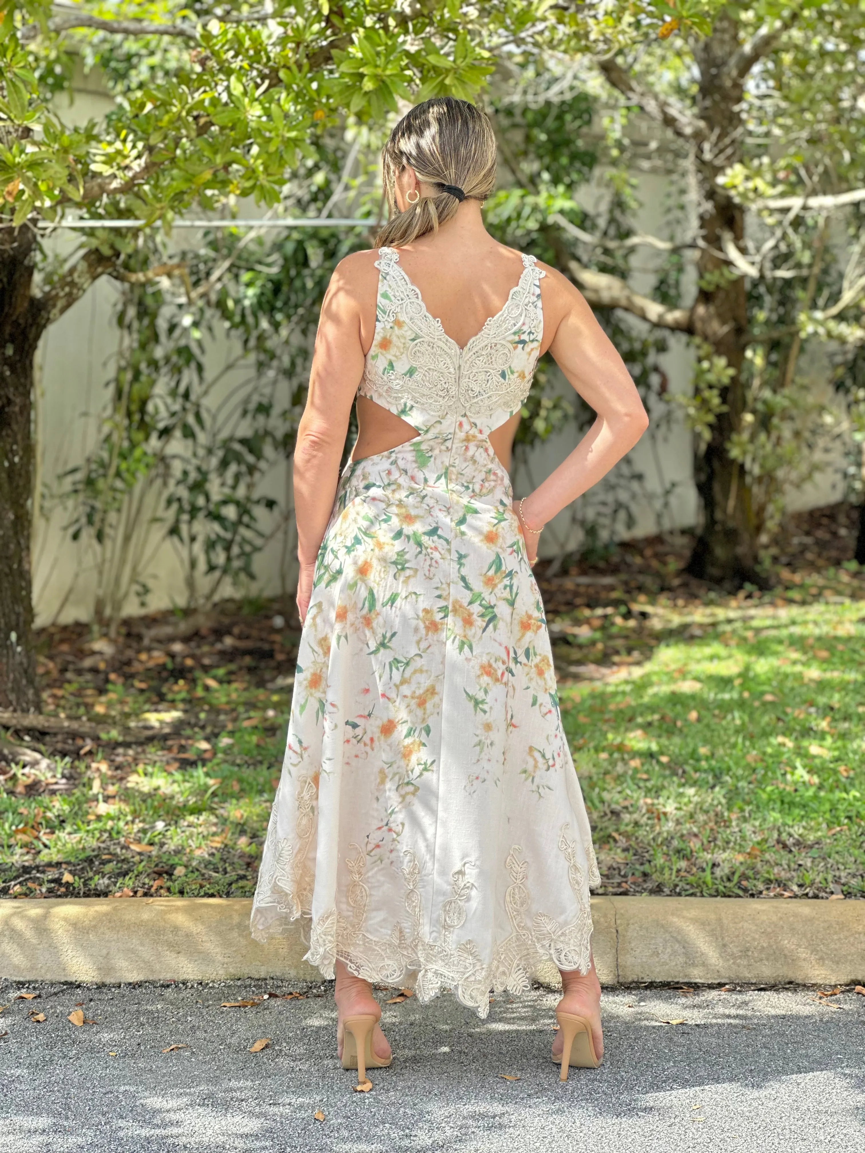 "Celeste" Cut Out Sleeveless Midi Dress