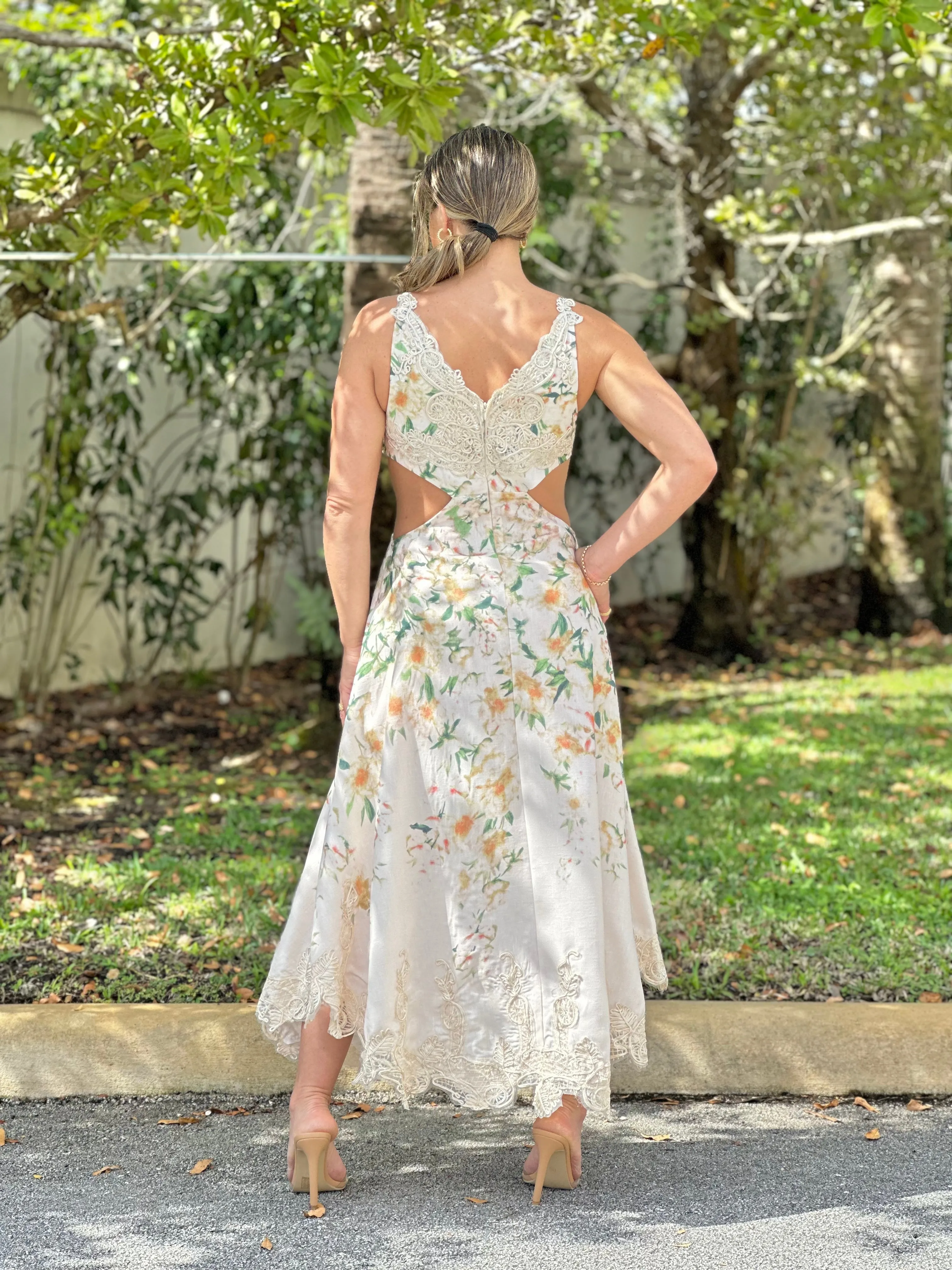 "Celeste" Cut Out Sleeveless Midi Dress
