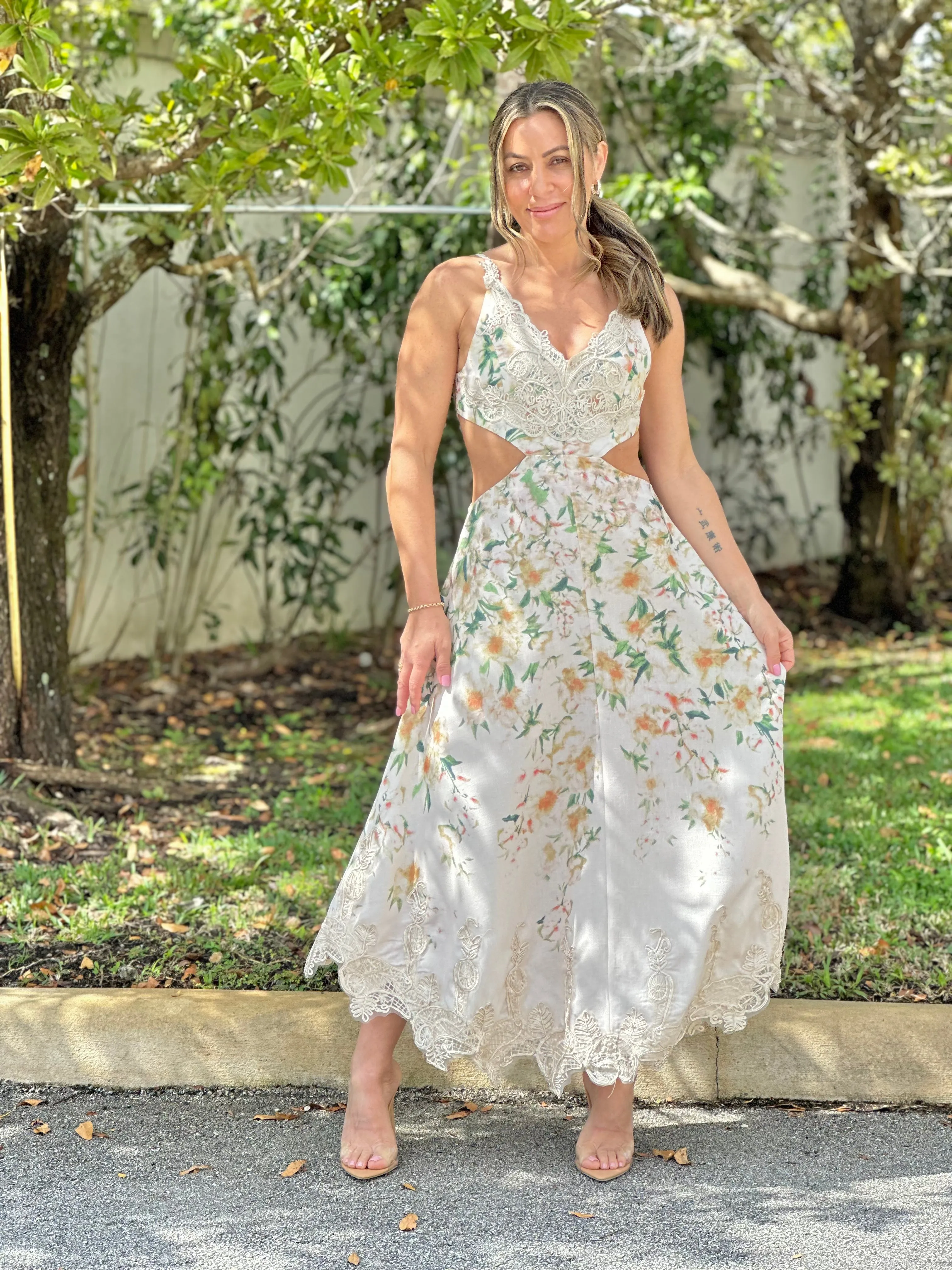 "Celeste" Cut Out Sleeveless Midi Dress