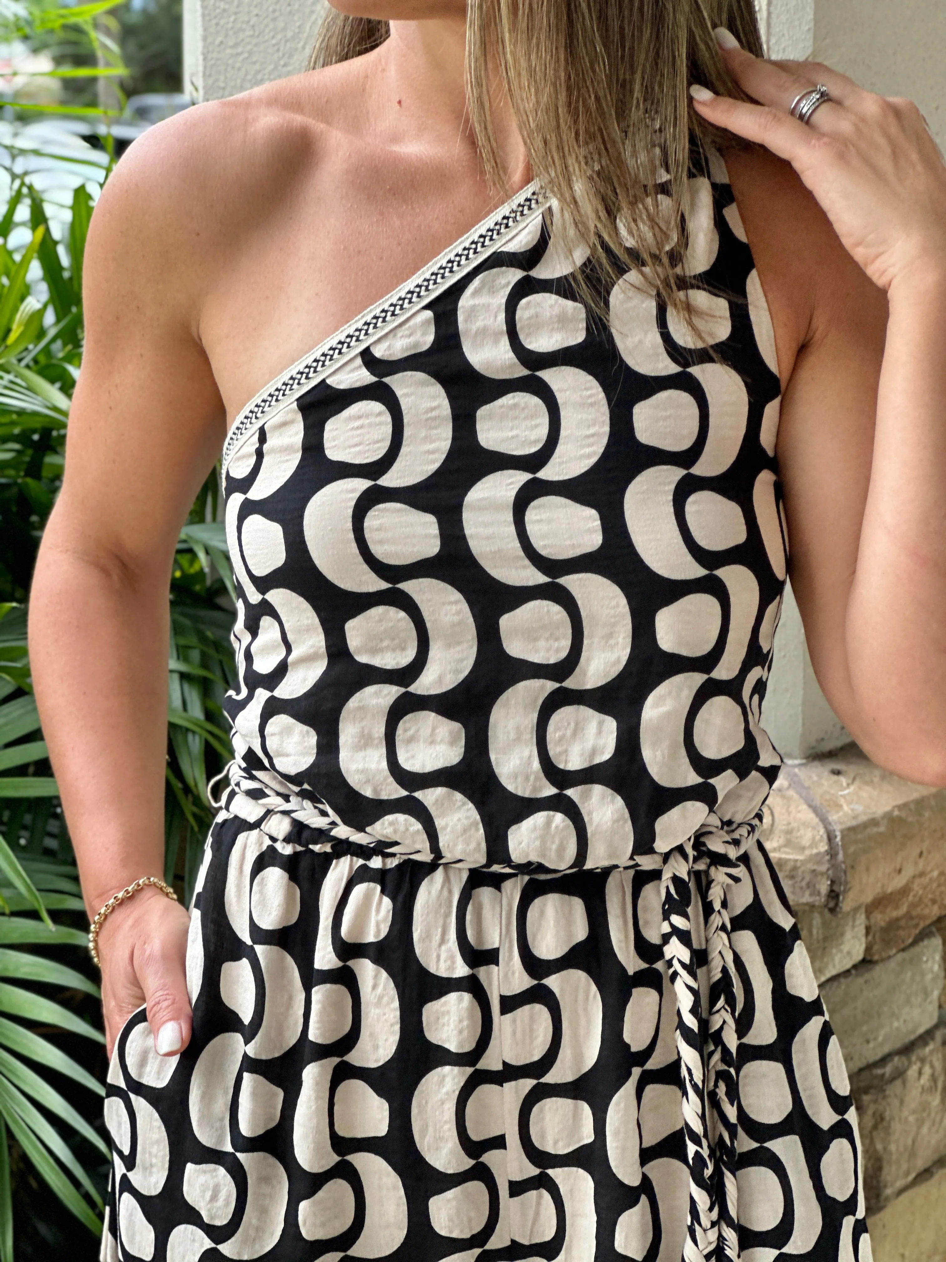 "Illa" Printed One shoulder Jumpsuit