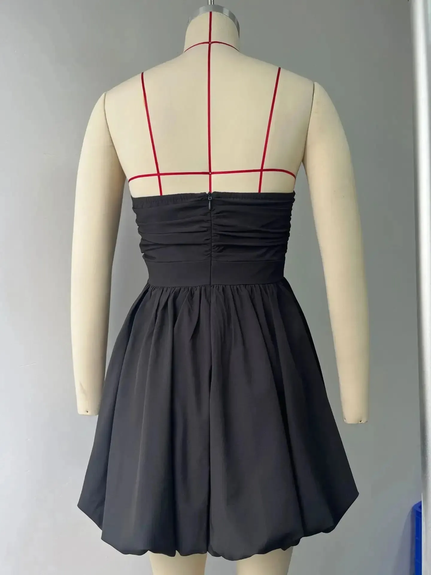 Sexy Strapless dress Sleeveless Pleated Slim Fit Solid Color A-Line Dress Women
