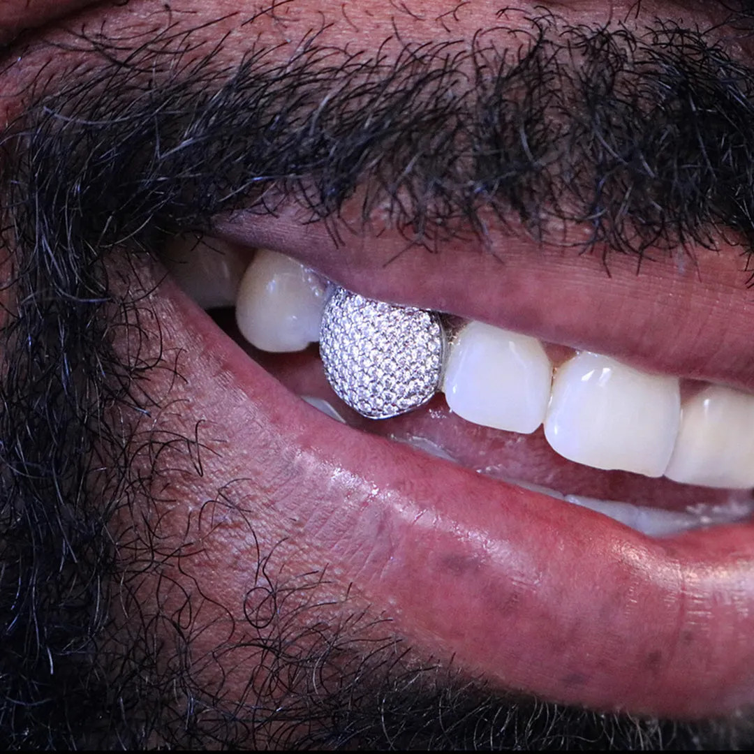 Sharp Diamond Fangs